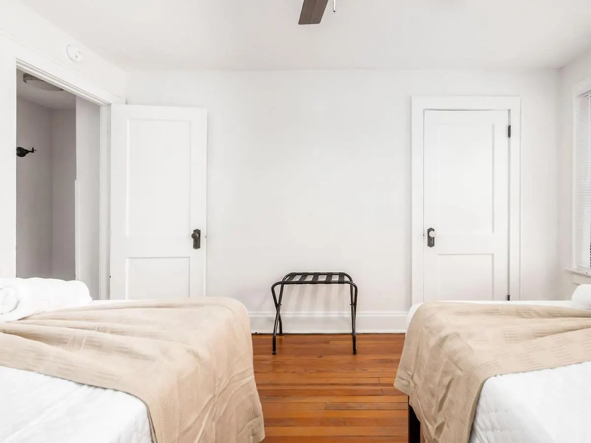 哥伦布Housepitality - The Cobblestone 2- New Renovation别墅 美国